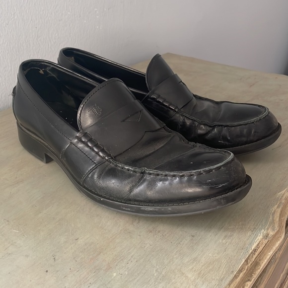 Tod’s men’s black penny loafers - Picture 2 of 4